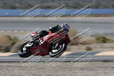 media/Nov-16-2025-Race Pace (Sun) [[8c5fa54630]]/Verified Riders/3-Turn 14 (1045am)/